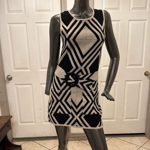 Geometric Black and White Sleeveless Dress